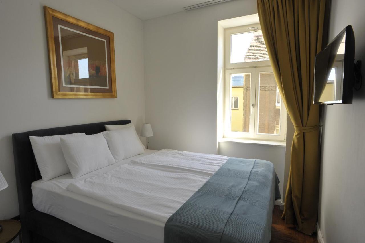 Apartment Lutetia ซาเกร็บ ภายนอก รูปภาพ