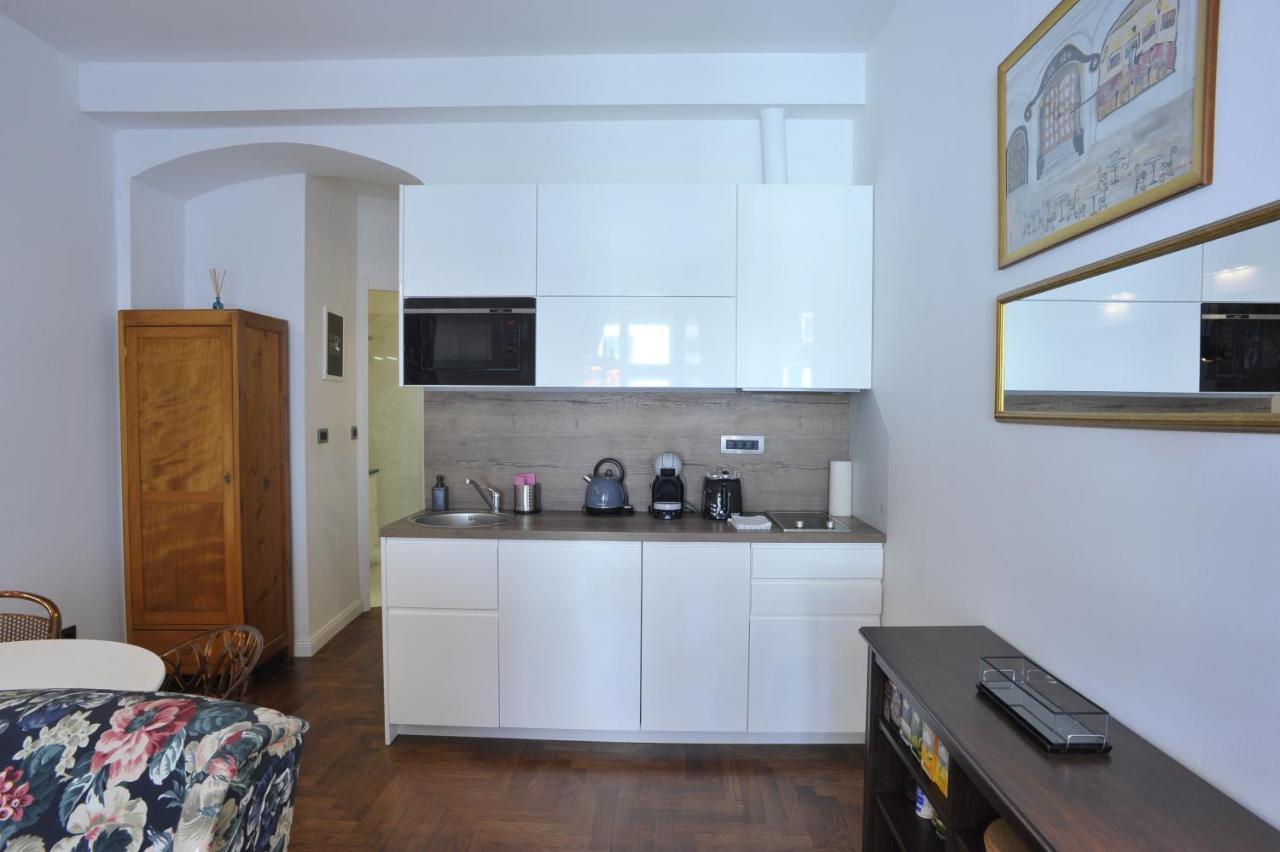 Apartment Lutetia ซาเกร็บ ภายนอก รูปภาพ